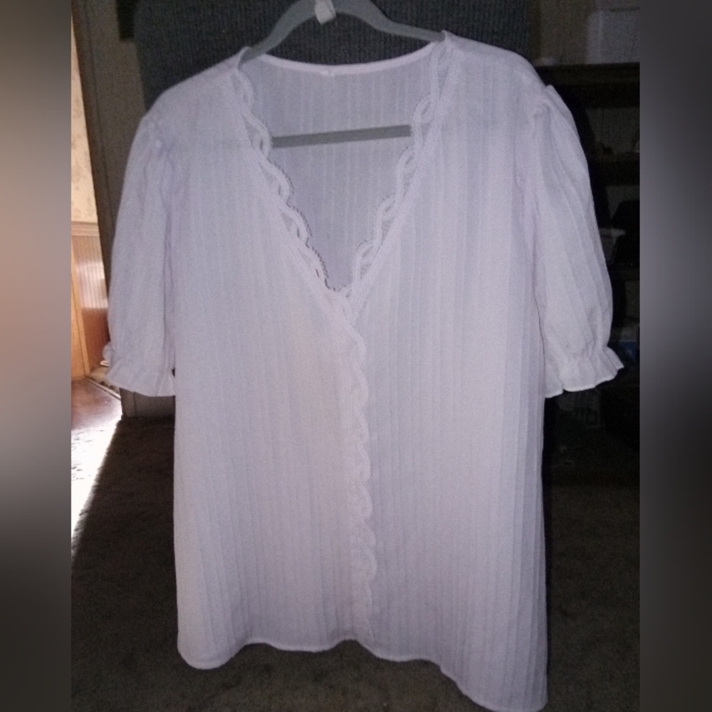 Elegant White Lace Trim Blouse Short Sleeve V-neck XXL Women's